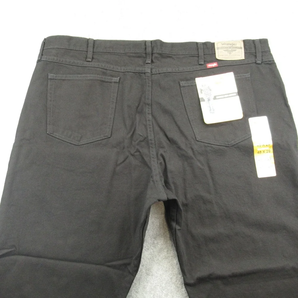 Wrangler Mens Relaxed Fit Straight Jean Size 48x29 (Measures 48x30)